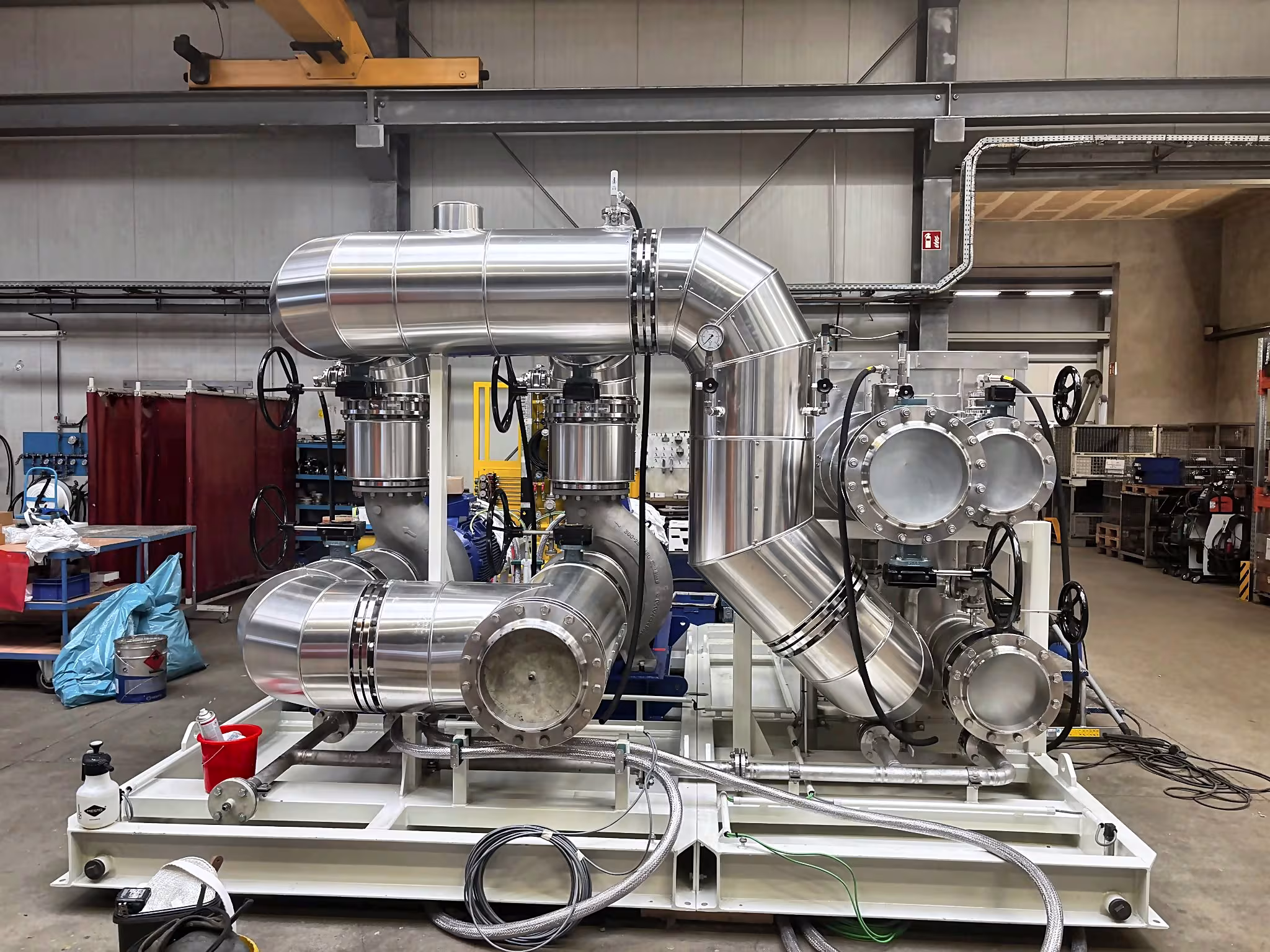 Isoliertes Energiemodul in der Fertigung für Gensys Wismar